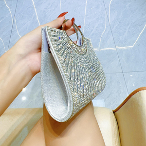 Nuevo bolso de mano con diamantes de imitación, bolsos con cuentas y Asa de cristal, bolsos de hombro de noche para fiesta de boda, monedero <span class=keywords><strong>elegante</strong></span> con perlas para mujer - Product Image 2