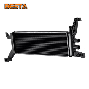 Accessoires de voitures pour Maserati Ghibli Quattroporte Levante <span class=keywords><strong>Radiateur</strong></span> de haute qualité Réservoir d'eau auxiliaire OEM 670009821 - Product Image 4