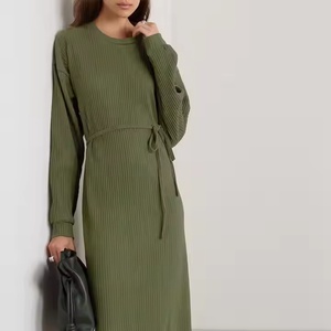 Vestido de Suéter Bohemio Personalizado para Mujer con Cuello Redondo, Mangas Largas, Diseño Sólido, Tejido Transpirable, Cinturón Tejido, Lavable - Product Image 5
