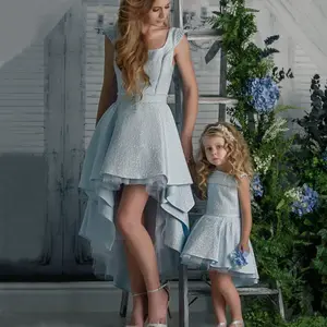 패션 높은 낮은 디자인 가족 일치하는 옷 petskirt 웨딩 파티 엄마와 나 일치하는 드레스