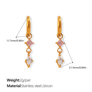 Pendientes de aro con colgante de circonita en acero inoxidable chapado en oro de 18 quilates para mujer - Product Image 6