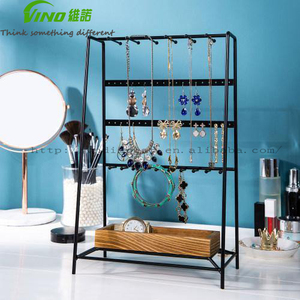 Torre organizadora de joyería de Metal moderna con colgador de pendientes y soportes de exhibición de madera quemada estuches de transporte de tamaño personalizable - Product Image 4