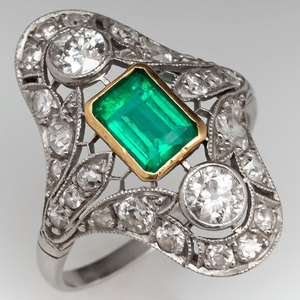 Anello Vintage con Design Traforato in Pizzo Stile Verde Smeraldo per Donne - Product Image 3