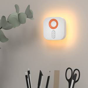 Veilleuse LED à détecteur de mouvement RGB, couleur réglable, intensité variable, éclairage d'ambiance pour chambre à coucher - Product Image 3