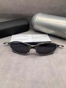 Occhiali da Sole Sportivi UV400 con Lenti Polarizzate a Specchio, Montatura in Metallo, Stile Juliet alla Moda, Tecnologia Y2K, Copertura Completa Nero Canna di Fucile - Product Image 4