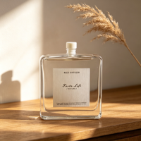 Bouteille diffuseur de parfum YORK en verre 100 ml avec fond épais, impression couleur personnalisée, pulvérisateur à pompe, bouchon et bâtonnets en fibre