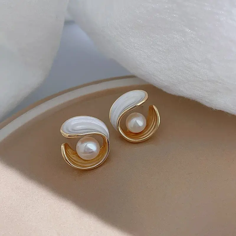 S925 Silbern adel French Drop Oil Geometrische Perle Französisch Trendy Stud Ins Elegante unregelmäßige Ohrringe Zubehör