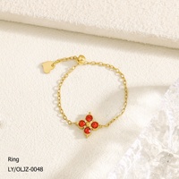 Bijoux pour femmes personnalisés de luxe léger, plaqué or 18 carats, acier inoxydable 304/316, fleur rouge, diamant coloré, chaîne fine, bague