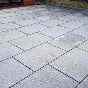 Natural Stone Paving Tiles Granite Stairs Cladding Granite Slab Flamed Surface Sesame Grey Granite Tile For Floor