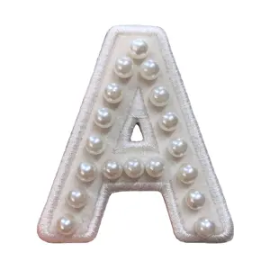 Пользовательская вышивка жемчужины буквы утюгом нашивки Алфавит Стразы вышитые бисером нашивки логотип