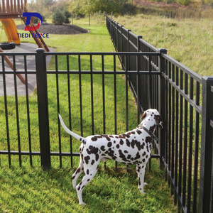 4ft H <span class=keywords><strong>x</strong></span> 8ft W Đen hàn mạ kẽm ống thép hàng rào 2 hoặc <span class=keywords><strong>3</strong></span> đường ray rèn sắt hàng rào tấm phẳng hàng rào hàng đầu cho sân chó bằng chứng - Product Image 1