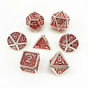 Vente en gros de jeu de dés gauche et droit, ensemble de dés en métal polyédriques argent et rouge