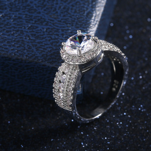 Anello di Fidanzamento Classico con Stelle per Donne, Elegante Gioiello da Dito per Coppie - Product Image 6