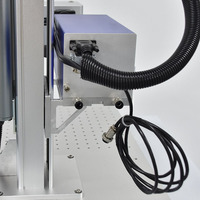 Machine de gravure laser UV refroidie par eau certifiée CE 10W pour l'emballage, le verre cosmétique, les circuits imprimés et le marquage de codes QR
