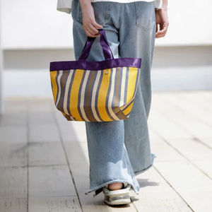 Sac à main de marque de créateur en gros, sac à bandoulière, motif de lettres, rayé, sac à main pour femmes - Product Image 3