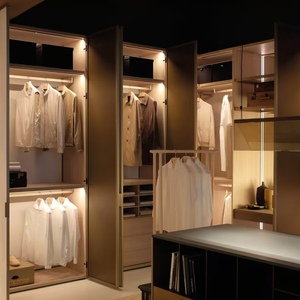 BALOM Dressing Moderne de Luxe Sur Mesure Haut de Gamme avec Îlot Central et Éclairage LED pour Chambre à Coucher, Meubles de Dressing OEM Vente en Gros - Product Image 4