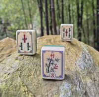 Jeu de tuiles de mahjong en acrylique de luxe de style chinois, OEM personnalisé, avec gravure artistique, face en résine d'ivoire et dos vert, mahjong traditionnel, vente en gros
