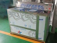 Laveuse semi-automatique de bouteilles 20L à double station en acier inoxydable avec grande cuve pour le nettoyage de l'eau pure