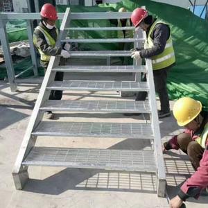 Grelha de Aço Serrilhada para Drenagem com Tampa de Aço Inoxidável 200mm Q195 Aço Doce para Construção e Piscinas Certificada NSF - Product Image 1