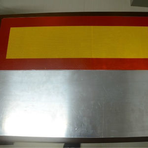 عاكسات أمان ليلية للشاحنات والمقطورات مع صفائح ألومنيوم - Product Image 3