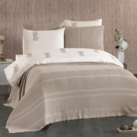 Parure de lit Amara 7 pièces personnalisable en coton mélangé tricoté style européen, avec housse de couette et couvre-lit, protection anti-acariens, aspect vison