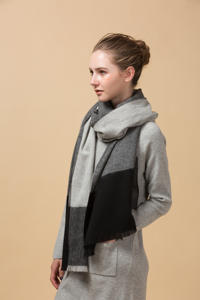 Bufanda Manta Extra Grande a Cuadros Tartán, Chal Envolvente, Bufanda de Invierno con Logotipo Personalizado ODM para Mujeres y Hombres - Product Image 3