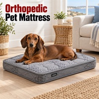 Matelas orthopédique pour chien avec noyau en fibre de coco naturelle de 8 cm de hauteur totale et housse grise amovible pour le repos en intérieur