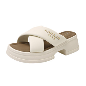 Sandalias de Playa y Pantuflas de Verano 2026, Antideslizantes, de Tacón Alto, Modernas, Duraderas y Suaves para Mujeres y Damas - Product Image 5