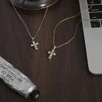 Collier minimaliste en cristal scintillant en forme de croix, hypoallergénique, en acier inoxydable, accessoires délicats pour la clavicule, livraison rapide