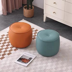 Taburete Redondo Acolchado de Madera Maciza, Diseño Minimalista, Otomana para Sala de Estar, Entrada, Asiento para Cambiar Zapatos, Naranja, Azul Zafiro - Product Image 1