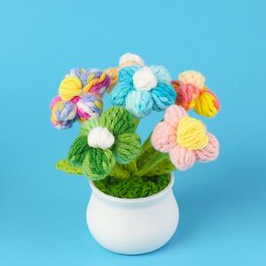 Mini Ramo de Plantas Tejidas a Crochet Hechas a Mano, Decoración para el Hogar y Regalos Populares para San Valentín, Navidad y Halloween - Product Image 1