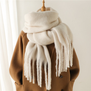 Bufanda de invierno para mujer, chales de Cachemira de imitación Beige de <span class=keywords><strong>crin</strong></span>, bufandas gruesas y cálidas con borlas, chal para exteriores para mujer - Product Image 2