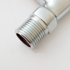 ก๊อกน้ำทองแดงแบบล็อคได้ ขนาด 1/4 นิ้ว ติดผนัง ใช้กุญแจ สไตล์ดั้งเดิม พร้อมตัวล็อค - Product Image 3