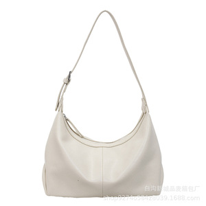 กระเป๋าผู้ชายแฟชั่นลำลองทรง Dumpling  แบบสะพายไหล่  วัสดุ PP  สำหรับฤดูร้อนและชายหาด  ปี 2025 - Product Image 5