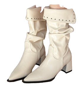 Botines de tacón grueso con punta en pico para mujer, estilo vintage, casuales, para otoño e invierno - Product Image 1
