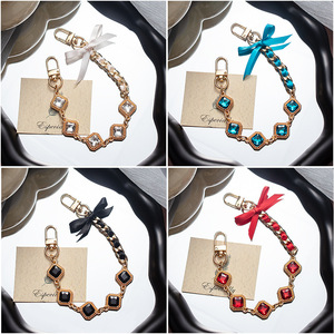 27Cm Rhinestone Túi Chuỗi Quyến Rũ Ngắn Xử Lý Ví Chuỗi Mở Rộng Dây Đeo Cho Phụ Nữ Crossbody Vai Túi Túi Xách Điện Thoại Trường Hợp - Product Image 1