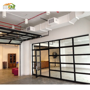 Puerta de garaje de vidrio seccional CHI con puerta de <span class=keywords><strong>hombre</strong></span> 8x8 marco de aluminio negro vidrio transparente para uso comercial abridor inteligente silencioso - Product Image 2