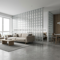 Bloc de verre creux carré à haute transmission lumineuse, isolation phonique et thermique, options multi-textures pour salle de bain et intérieur.