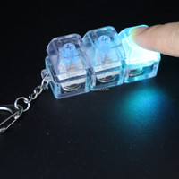 Jouets créatifs personnalisés en PVC, porte-clés clavier anti-stress en plastique, capuchon de touche LED, logo personnalisé, motif de dessin animé, tendance