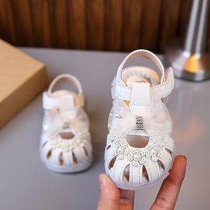 Sandales d'été à semelle souple pour tout-petits, chaussures antidérapantes à nœud pour bébés, chaussures de princesse pour enfants, chaussures pour petites filles pour les fêtes - Product Image 3