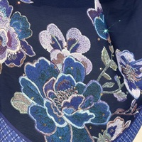 Hijab instantané en mousseline opaque double couche, plissé aux épaules, imprimé floral brodé |   Tenue de bureau formelle respirante pour toutes les saisons