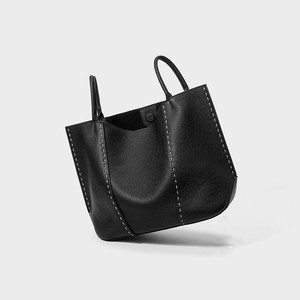 Sac fourre-tout pour femme en cuir véritable avec logo personnalisé, fermeture à glissière, 32x13x26cm, toutes saisons - Product Image 3