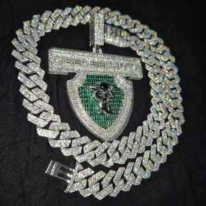 Collar de moissanita de Plata de Ley 925 personalizado, colgante chapado en oro de 18 quilates con joyería de hip hop de lujo VVS para hombres y mujeres - Product Image 1