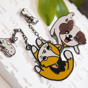Pin de esmalte personalizado LGC con diseño de pepino de dibujos animados, insignia coleccionable de metal con personaje de pepinillo lindo - Product Image 4