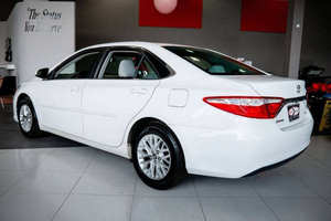 Rendimiento de alta calidad T0yota Cammry LE perfectamente usado con un modelo 2017 de transmisión automática de 6 velocidades disponible para la venta - Product Image 5