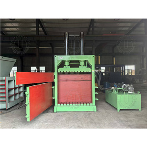 Presse à balles hydraulique verticale automatique de haute précision pour le compactage de papier et de carton usagés dans les usines et les supermarchés - Product Image 3