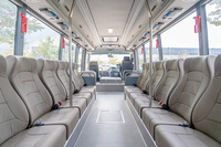 Nouveau modèle 8.4m 20 sièges Rhd diesel Mini Bus automatique VIP Mini City Vehicle Bus pour navette aéroport
