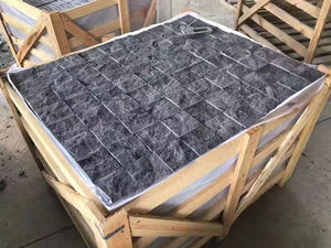 مكعب رصف منقسم ملتهب أسود/رمادي/بيج مرصع بالحصى من الجرانيت - Product Image 4