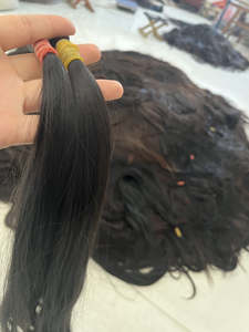 Venta al por mayor 4C Afro rizado crudo visón brasileño virgen cutícula alineada coser en paquetes de tejido de cabello humano - Product Image 3