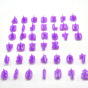 114pcs Kit de décoration de gâteau avec emporte-pièces Fondant, rouleau à pâtisserie et lisseur-Plastique sans BPA pour fleurs, <span class=keywords><strong>outil</strong></span> de modélisation d'animaux - Product Image 6